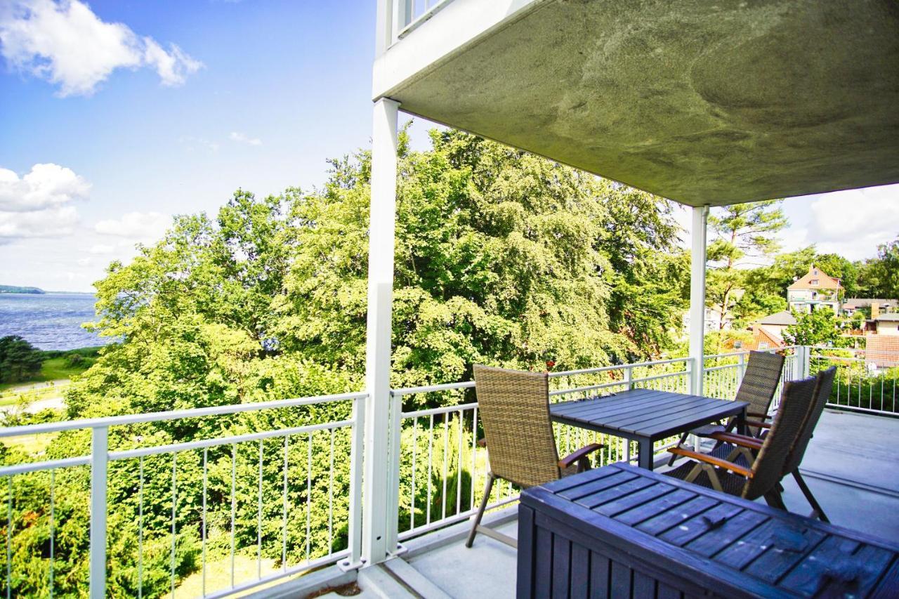 Moderne Ferienwohnung Mit Balkon, Meerblick - Ferienresidenz Zwei Boddenfewo 1-3 Lietzow Exteriör bild